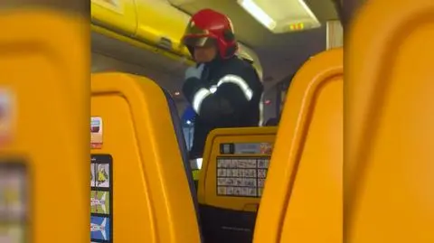 Akcja ratunkowa w samolocie. Pasażer potrzebował pomocy medycznej