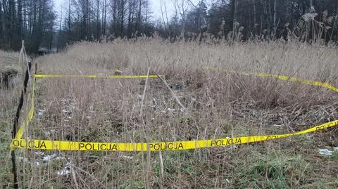 Na brzegu rzeki przechodzień znalazł czaszkę i kości. Już wiedzą, kim była ofiara