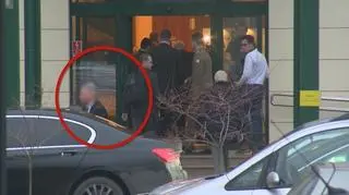 Kierowca limuzyny Macierewicza przyjeżdża do Torunia