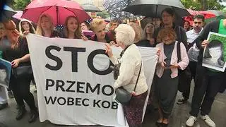Demonstracja w Krakowie w geście solidarności z panią Joanną