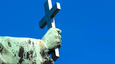 Wypędzić szatana, złamać głowę 