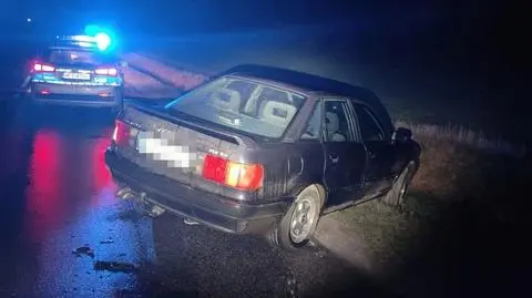 Mężczyzna podczas ucieczki uszkodził radiowóz