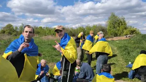 45 żołnierzy pułku Azow wróciło do Ukrainy w ramach kolejnej wymiany jeńców