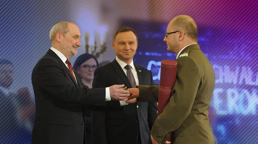 Kim jest generał Jarosław Kraszewski? To nie jest człowiek który będzie się kłaniał i potakiwał