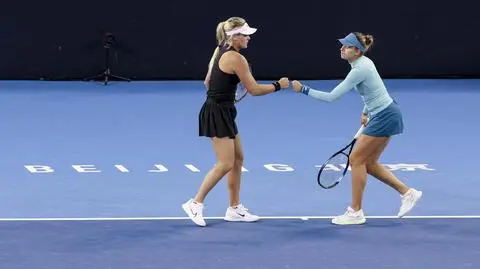 Niesamowity powrót Linette. Jest w półfinale debla