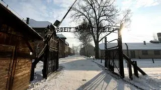 Brama byłego obozu zagłady Auschwitz-Birkenau
