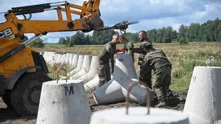 Polska wzmacnia granicę z Rosją. Prace na "odcinkach newralgicznych"