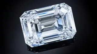 Największy diament oszlifowany w Rosji trafi pod młotek