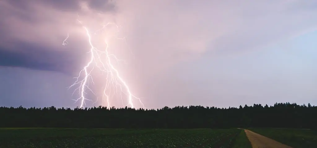 Pomarańczowe alarmy IMGW. Tu pogoda będzie groźna