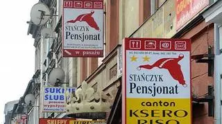 Krakowskie Podgórze traci swój urok przez reklamy