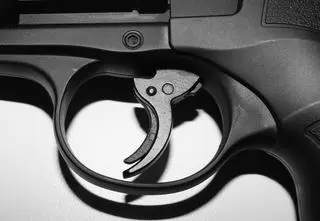 Strzały w centrum miasta. 20-latek podczas kłótni wyciągnął wiatrówkę