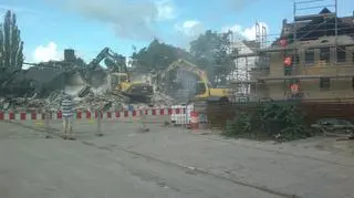 Ruszyła rozbiórka dworca i bagażowni w Sopocie