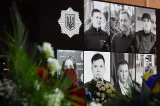 Pożegnanie ofiar katastrofy śmigłowca w Browarach
