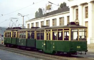 Wagon na linii 10 na ulicy Roosevelta