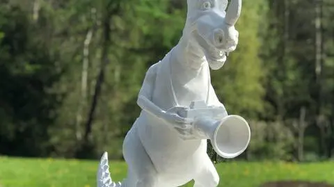 Smoczy szlak w Krakowie. Figura gada autorstwa Andrzeja Mleczki