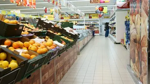 Wzrosną zarobki w sieciach handlowych. Jedna z nich na podwyżki wyda ponad pół miliarda złotych