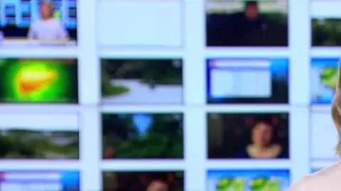 Samochód uderzył w dom w Dolicach