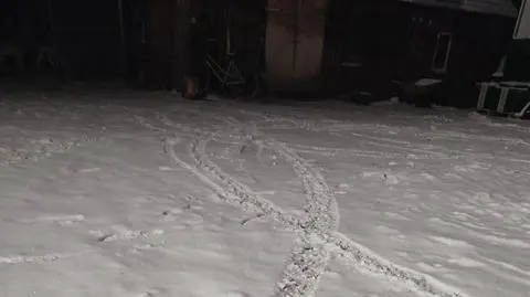 Był przekonany, że udało mu się uciec. Zgubiły go ślady na śniegu