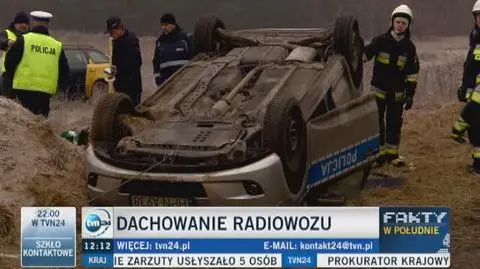 Dachowanie radiowozu w Gdyni