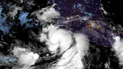Pierwszy huragan w tym sezonie zmierza w stronę Meksyku