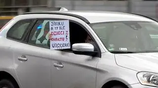 Samochodowy protest przeciwko ustawie zaostrzającej prawo do aborcji