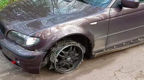 "Samochód jechał na samych felgach". Wężykiem i środkiem drogi