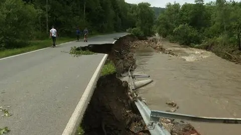 "Nigdy nas nie zalewało, a tu nagle jakby się wylała beczka wody. Musieliśmy ratować, co się dało"