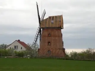 Wiatrak w miejscowości Nowe nad Wisłą