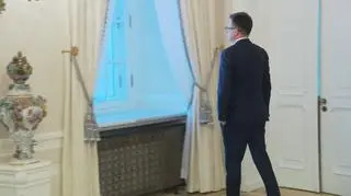 Szymon Hołownia w oczekiwaniu na Andrzeja Dudę