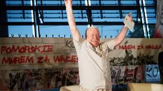 Wałęsa przerywa urlop od polityki. "Muszę się włączyć"