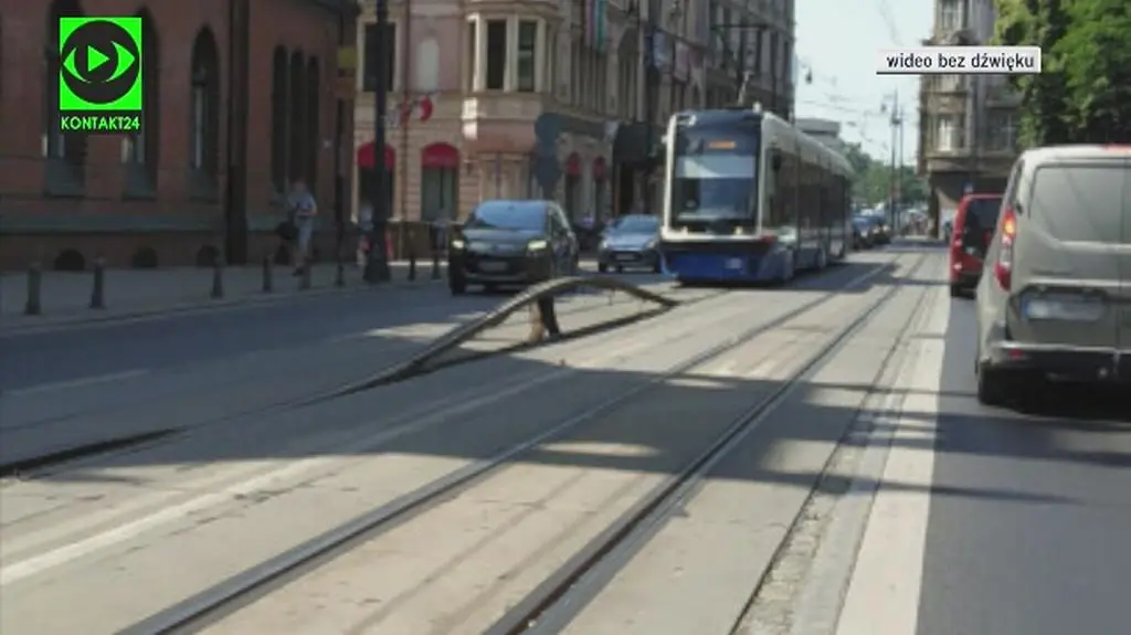 Wygięta szyna w Bydgoszczy. To skutek upału