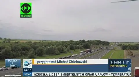 Problemy kierowców po karambolu na A4
