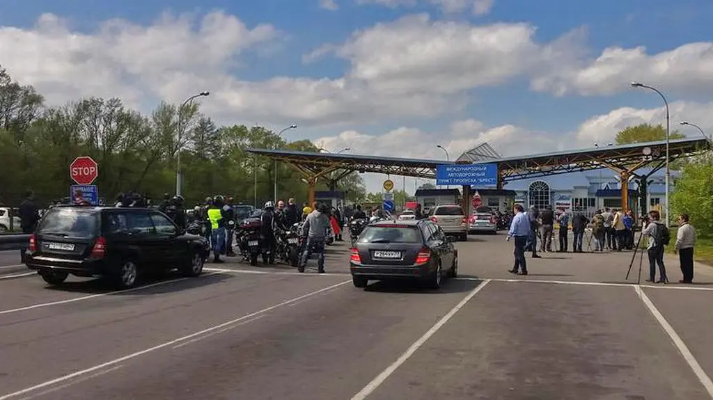 Nocne Wilki zatrzymane na granicy. "Zagrożenie ładu i bezpieczeństwa"