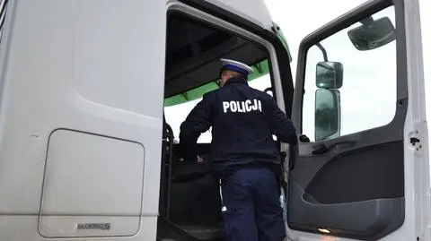 Kontrola ciężarówki policja