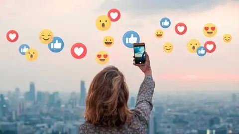 Ukarany grzywną za emoji pod antywojennym wpisem