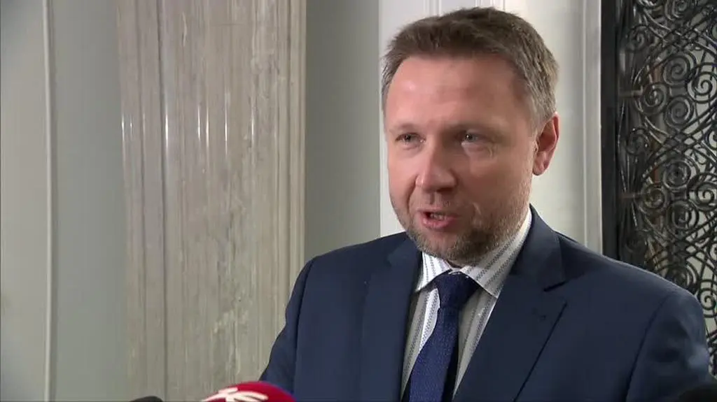 Kierwiński: dla nich liczy się fura, fotel, komórka i tak naprawdę sekretarka