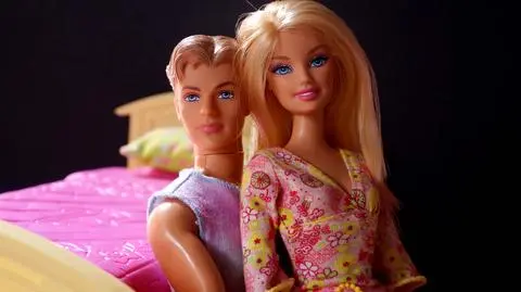 "Uważaj na selfie z Barbie!" Ministerstwo Cyfryzacji ostrzega przed dwoma aplikacjami