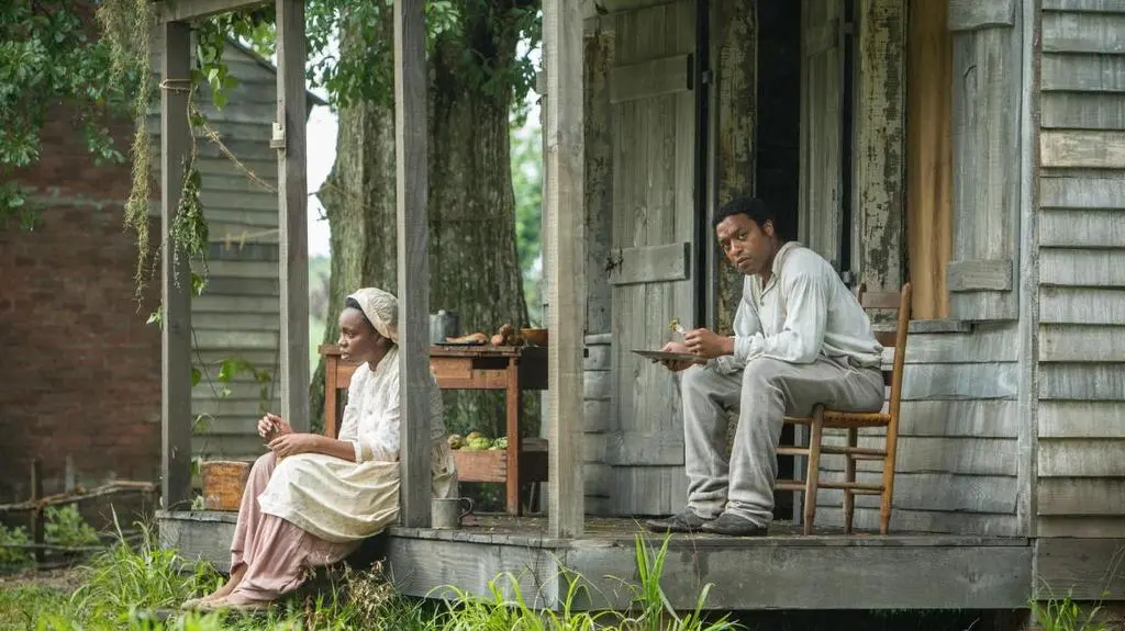 Kelsey Scott i Chiwetel Ejiofor