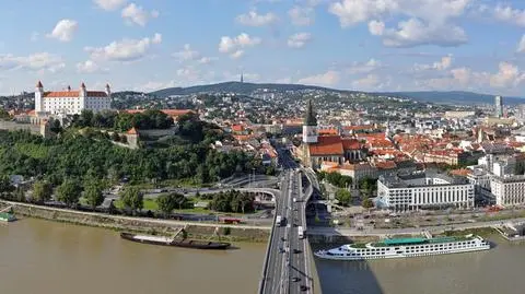 "Jedziemy jak pociąg, w którym przestały działać hamulce". Najwięcej zakażeń w ciągu doby na Słowacji 