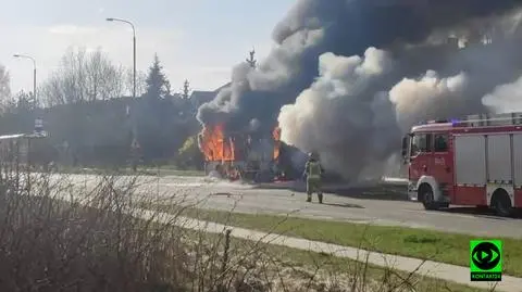 W Łodzi spłonął autobus miejski