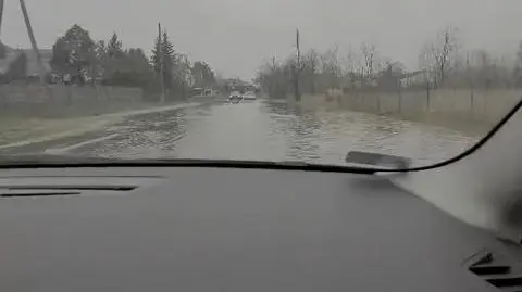 Zamiast ulicy ogromne rozlewisko