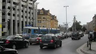 Poniedziałkowy korek na Kazimierza Wielkiego