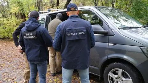 Funkcjonariusze SG rozbili zorganizowaną grupę przemytników ludzi