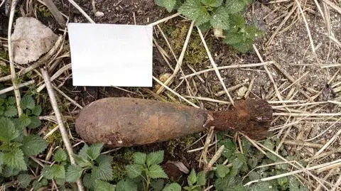 Pocisk został znaleziony w przydrożnym rowie