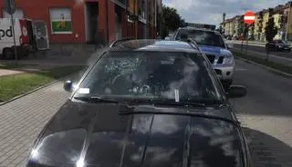 Samochody stały na parkingu 