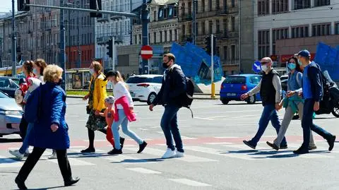 PiS zapowiedziało rewolucję w składkach od zleceń. Miesięcznie to nawet kilkaset złotych mniej w kieszeni