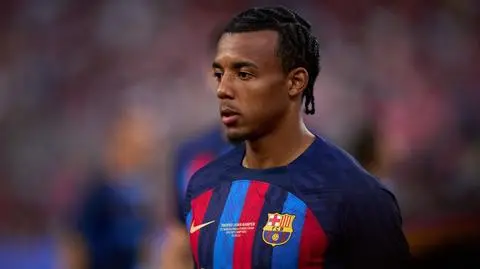 Szefowie Lewandowskiego sięgnęli do swoich kieszeni. Kolejny piłkarz zarejestrowany