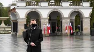 Mariusz Błaszczak na Placu Piłsudskiego