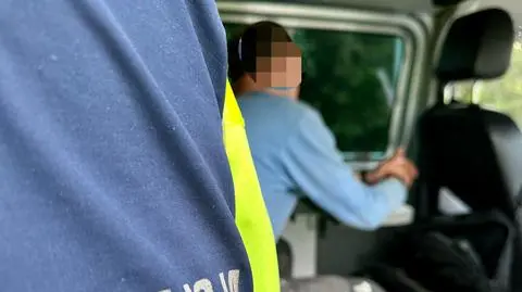 Bracia w kradzionym aucie i dwie kolizje