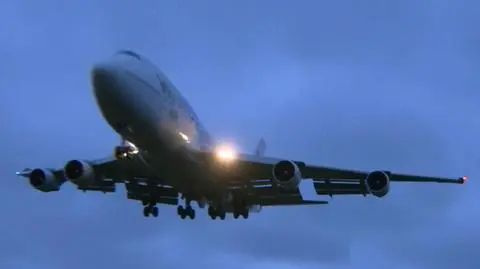 Odwołano loty z warszawskiego lotniska